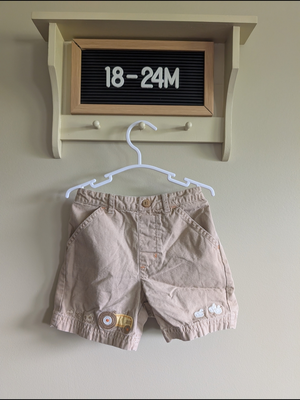 Gymboree Tan Cargo-Style Kids Shorts with Vehicle Appliqué